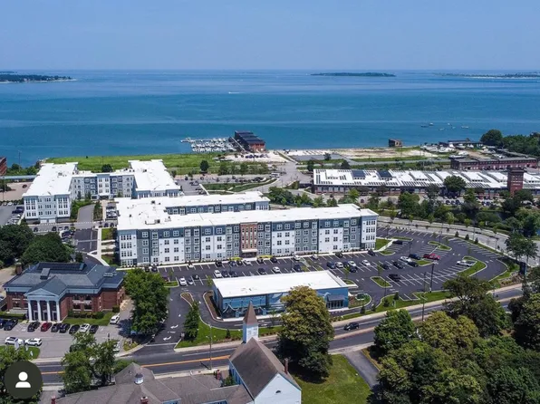 Harborwalk Apartments