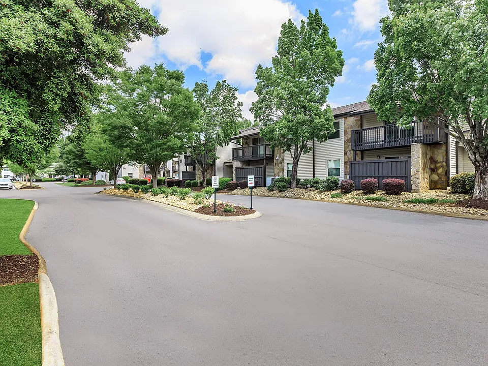 Laurel Ridge Apartments