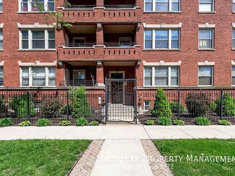 4853 S Vincennes Ave #205 — Photo 17