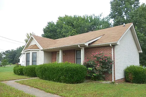 2807 Highway 41A S Photo 1