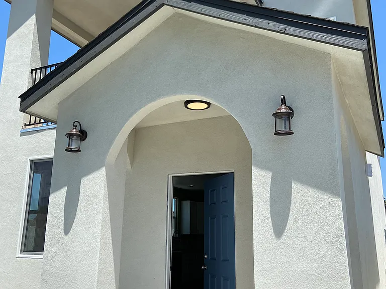 8708 Friant St — Photo 2