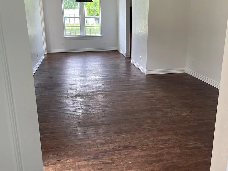 214 N Archer St — Photo 5