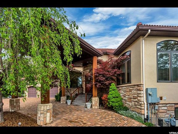 4th image of 183 S Dry Canyon Dr