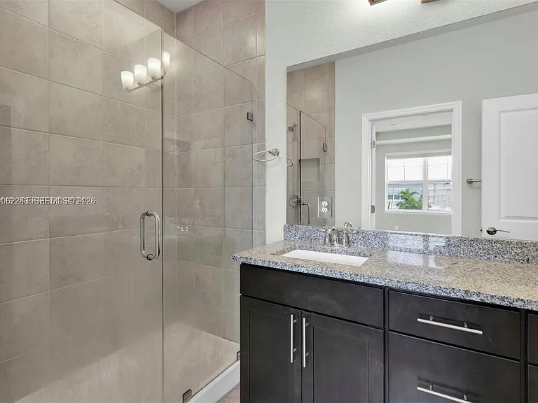 1240 Eucalyptus Dr #2 — Photo 13