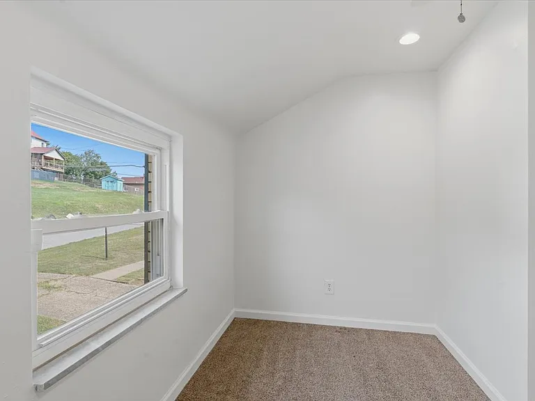 174 Cheston St — Photo 26