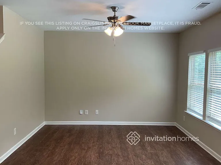 469 Village Broad St — Photo 5