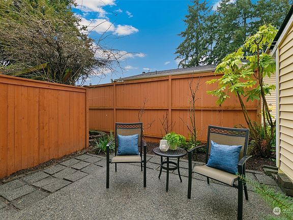 4th image of 12016 101st Avenue NE #G2
