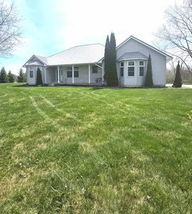 18 Debra Ct, Pinconning, MI, 48650