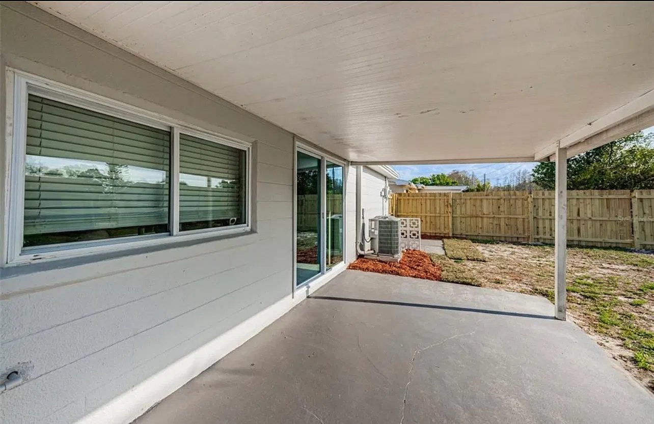 2 bed, 1000 sqft, $1,775 — Photo 3
