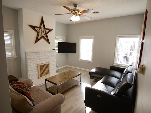 319 S Bayly Ave #2