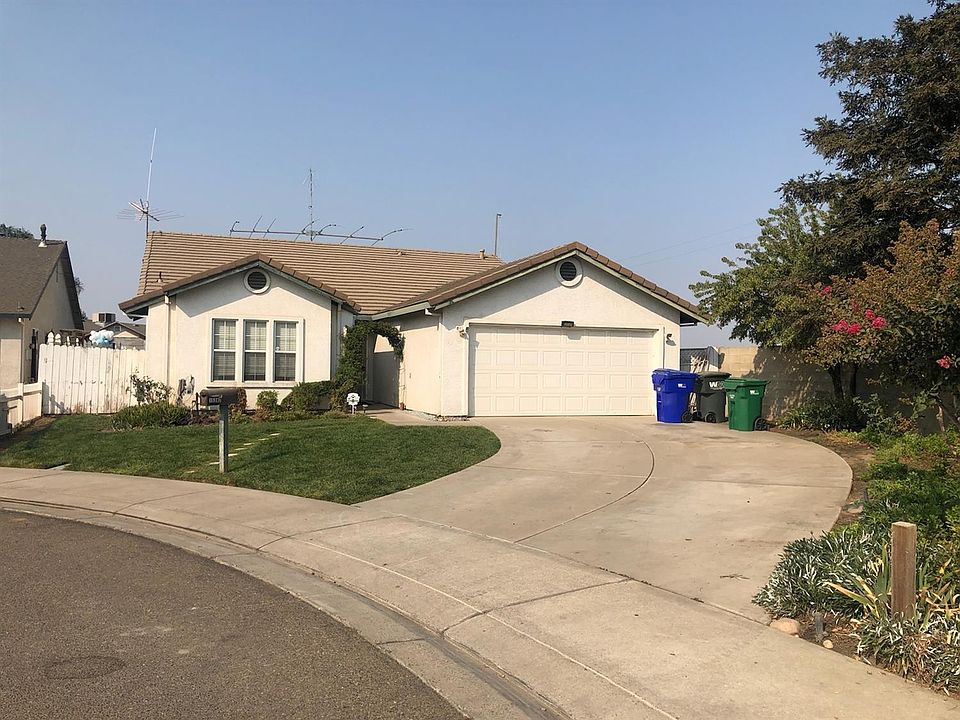 1st image of 15382 Cassidy Ct