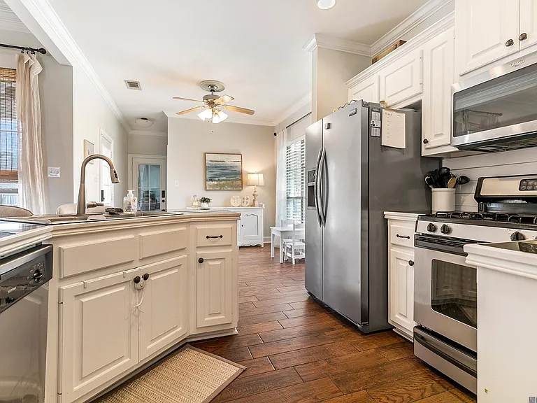 18068 Wilkes Dr — Photo 5