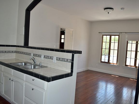 4th image of 1118 Mohawk St APT 101