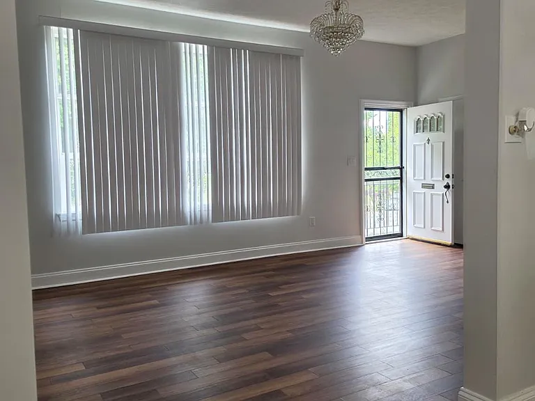 5825 Lamont Dr — Photo 4