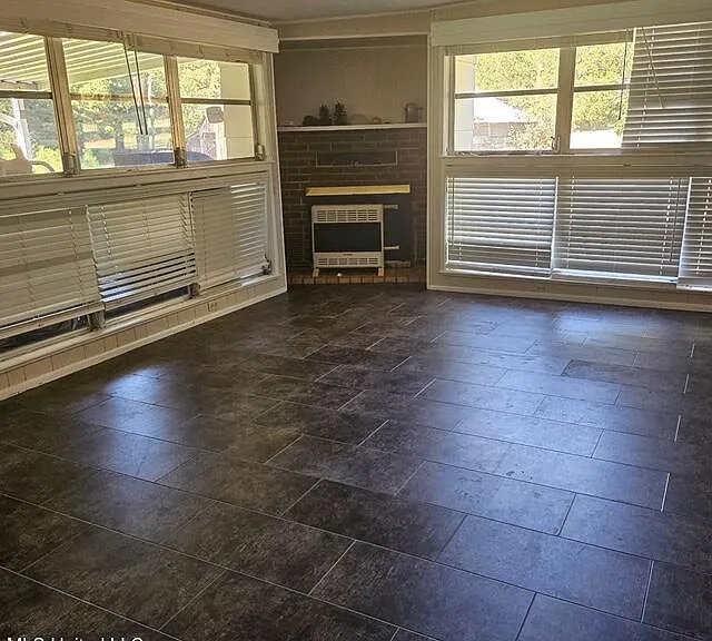 2083 Martin Rd — Photo 4