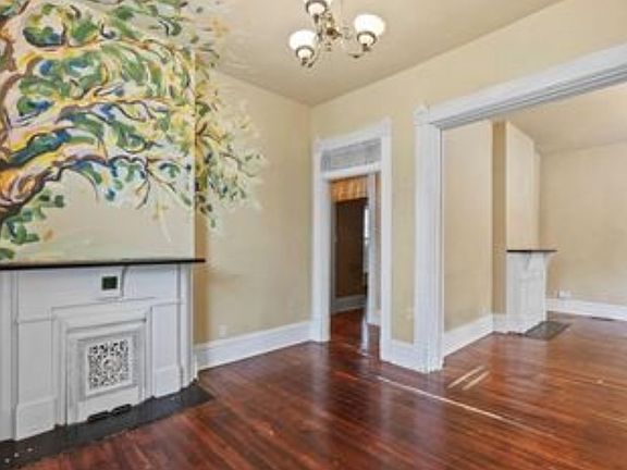 5th image of 418 Silver Maple Way