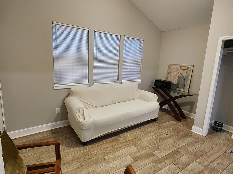 1177 Mohawk St — Photo 15