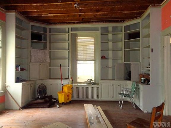 4th image of 113 N Covent Garden St