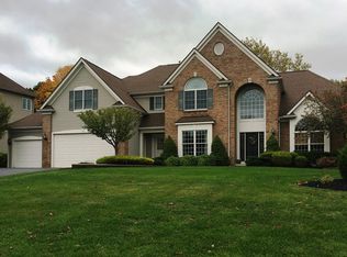19 Fairpoint Dr, Fairport, NY 14450