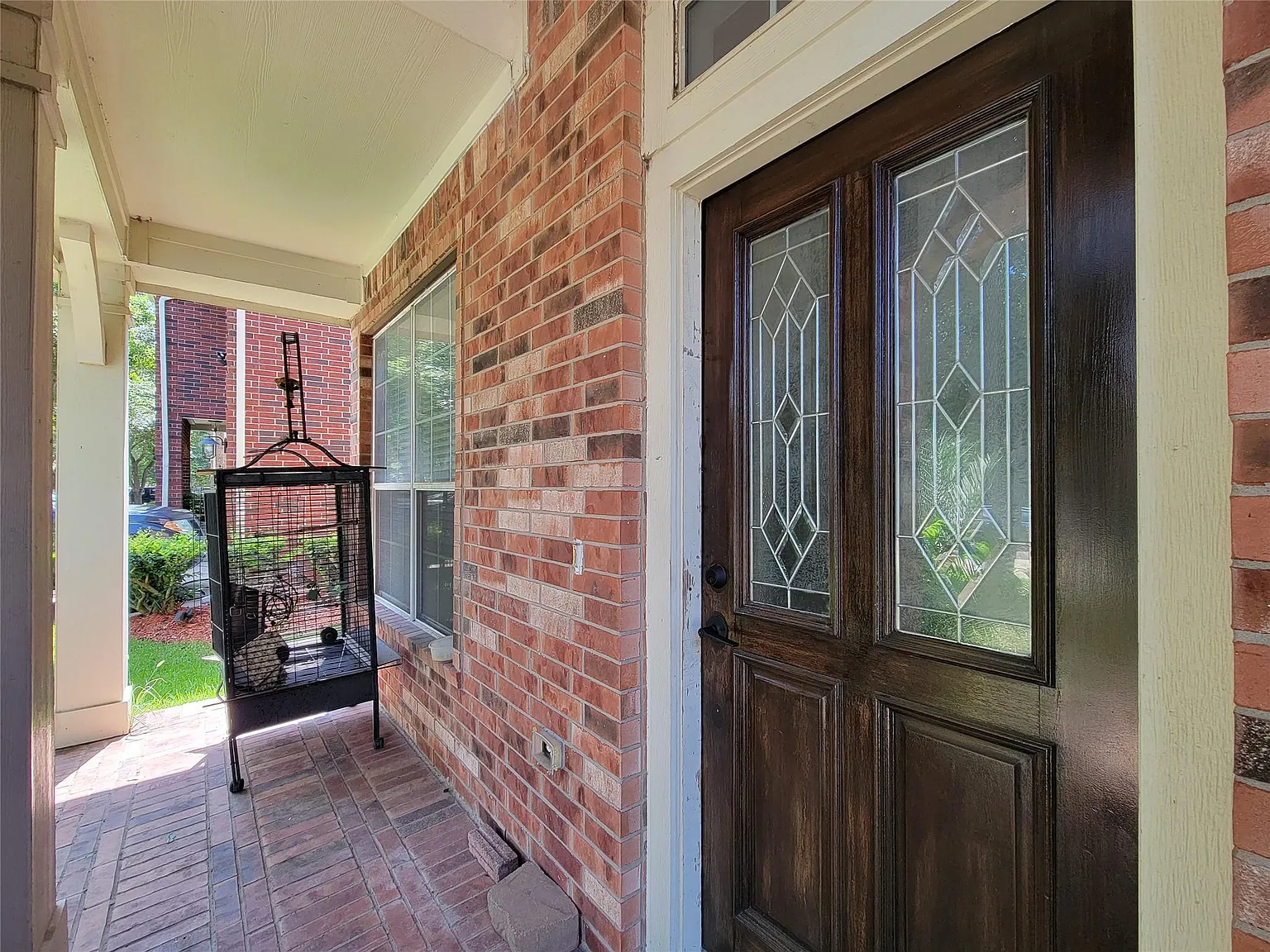 4 bed, 2.5 bath, 2870 sqft, $2,600 — Photo 3