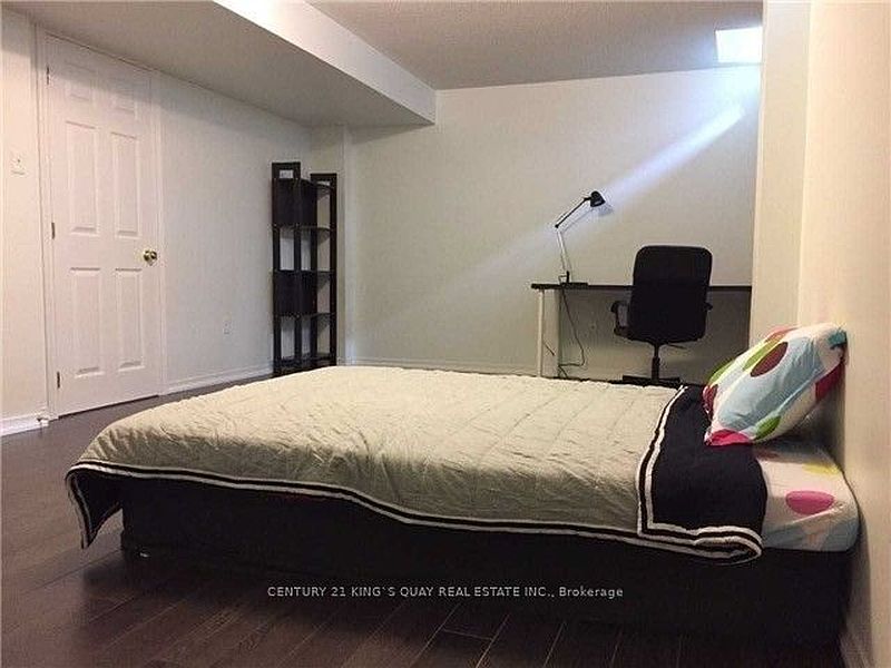 Richmond Hill Townhouse for rent - 4 Bedrooms — photo 13
