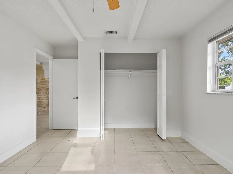 8401 SE Sunset St — Photo 14