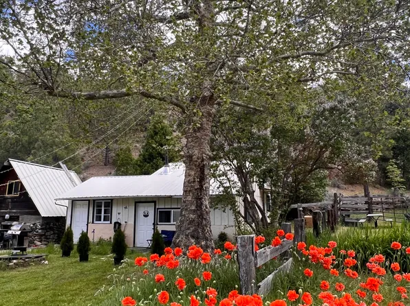 (undisclosed Address), Callahan, CA 96014