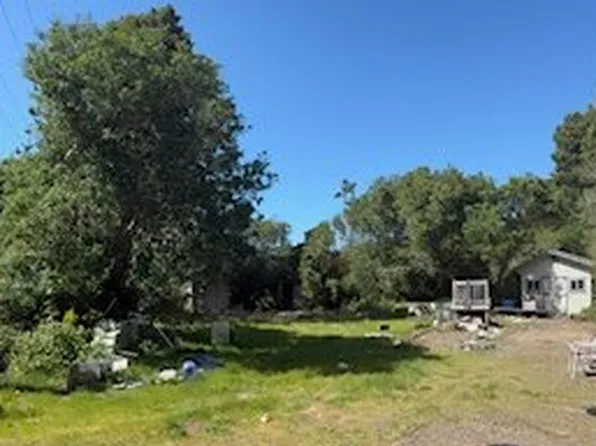 87983 Rhododendron Dr, Florence, OR 97439