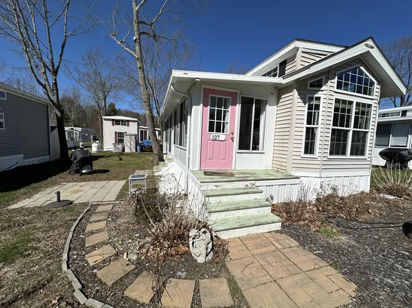 23 College Drive #127, Wells, ME 04090