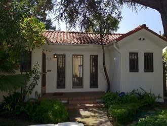 1st image of 1218 Victoria Ave