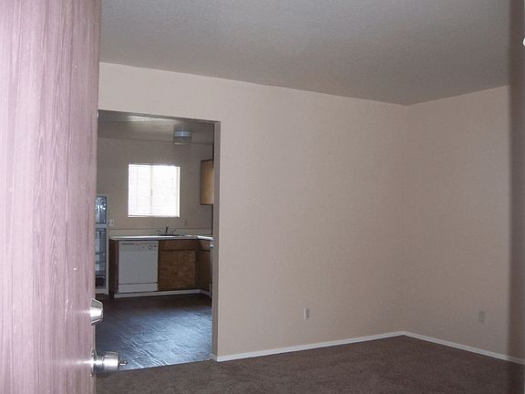 2nd image of 38 N Santa Barbara APT 4