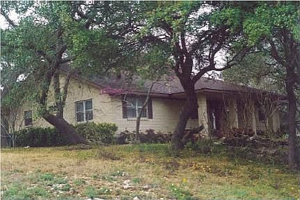 1st image of 925 Canyon Springs Dr