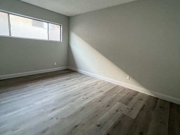 5th image of 1443 W 105th St #13
