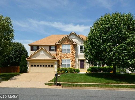 2nd image of 1001 Century Oak Dr