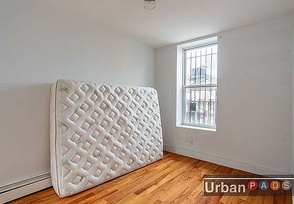 4th image of 1930 Pacific St APT 2B