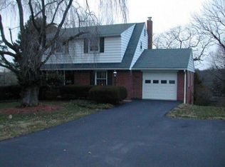 1513 Springside Dr, Lancaster, PA 17603