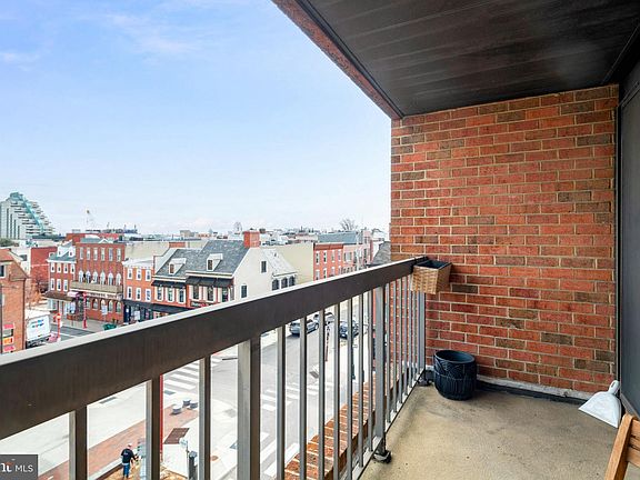 5th image of 200 Lombard St #616