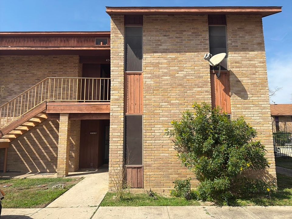 1st image of 100 E Aurora St #335