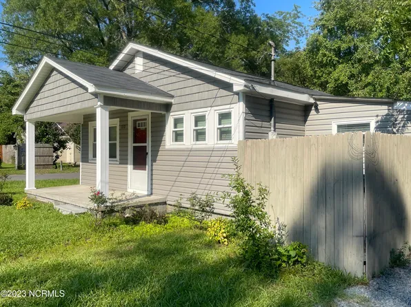 210 Burton Avenue, Dunn, NC 28334