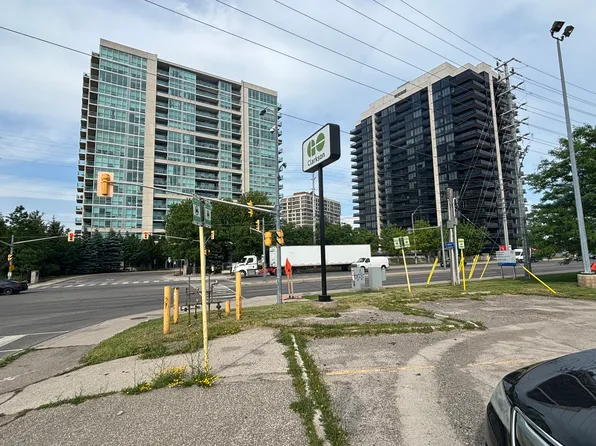 1035 Southdown Rd, Mississauga, ON