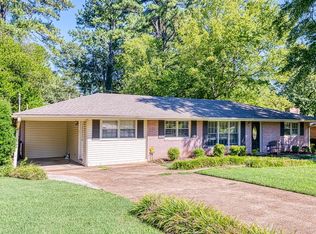 1949 Holiday Dr, Florence, AL 35630