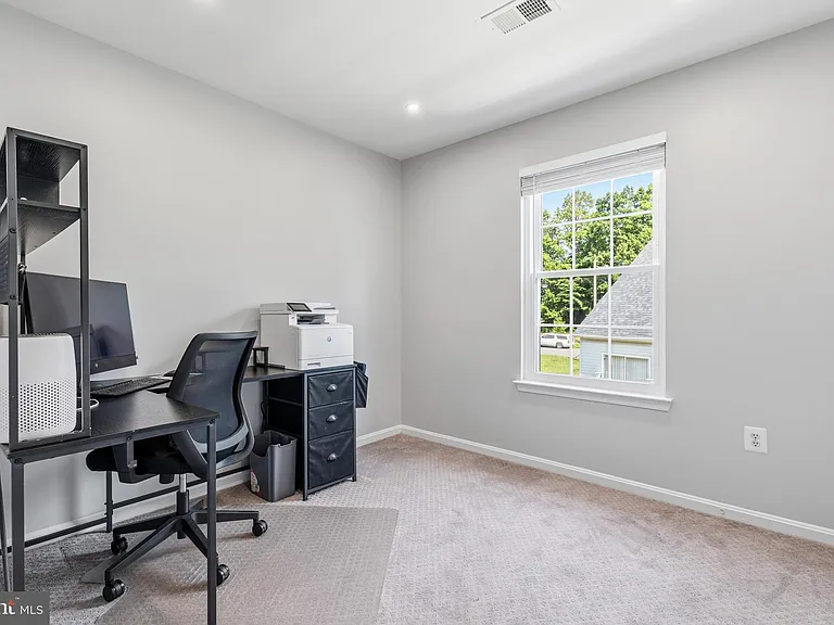 13922 Rutgers Ct — Photo 35
