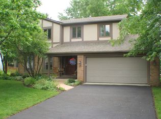 991 Autumn Woods Dr, Westerville, OH 43081