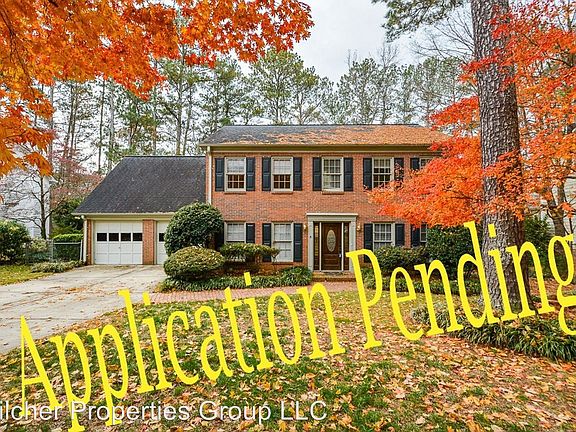 2nd image of 2911 Bentwood Dr