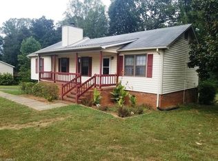 2209 Blue Stone Ln, Winston Salem, NC 27107