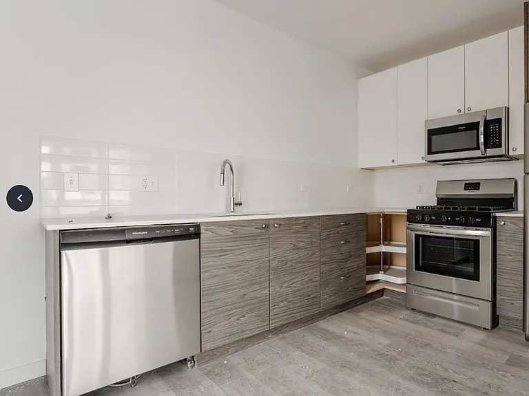 1712 W Glenlake Ave #3E — Photo 1