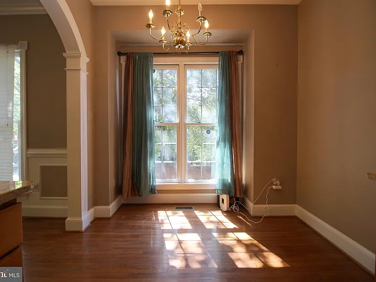 6032 Kelsey Ct — Photo 9