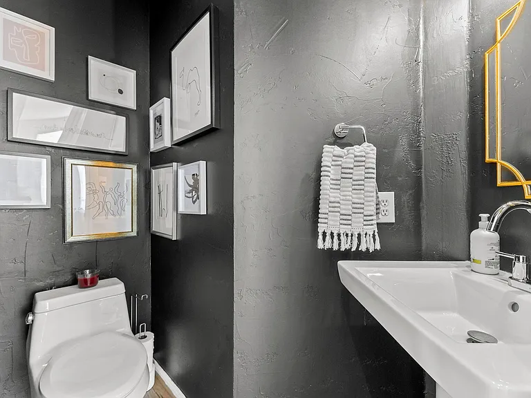 7 S Avonlea Cir — Photo 17