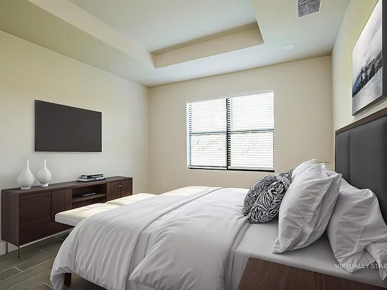 6133 Hughes Ave — Photo 4