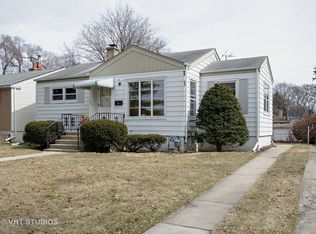 1055 Webster Ln, Des Plaines, IL